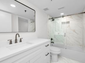 7290 Kinghurst Drive 301, Delray Beach FL 33446