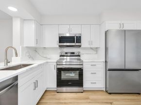 7290 Kinghurst Drive 301, Delray Beach FL 33446