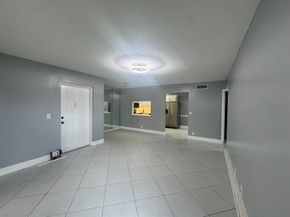 802 Sky Pine Way D1, Greenacres FL 33415