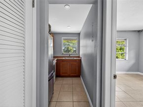 1900 NE 8th Ct 308, Fort Lauderdale FL 33304