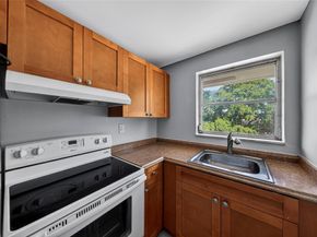 1900 NE 8th Ct 308, Fort Lauderdale FL 33304