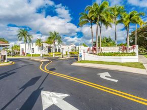 210 Lake Pointe Drive 103, Oakland Park FL 33309