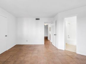 210 Lake Pointe Drive 103, Oakland Park FL 33309