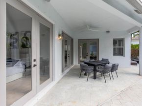 2443 Players Ct, Wellington FL 33414