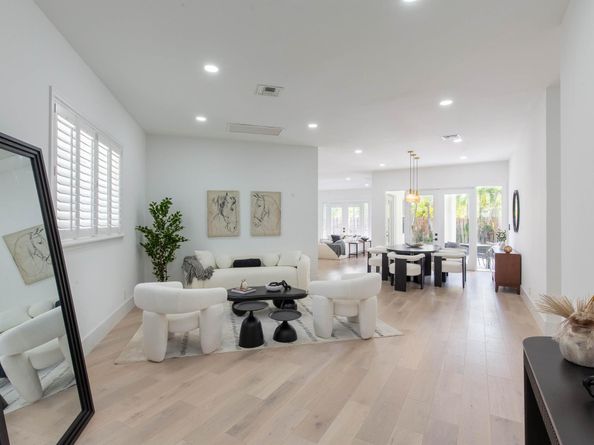 2443 Players Ct, Wellington FL 33414