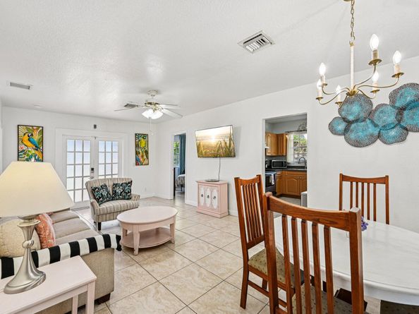 423 Kern Street, West Palm Beach FL 33405