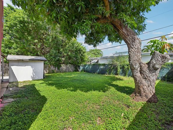 423 Kern Street, West Palm Beach FL 33405