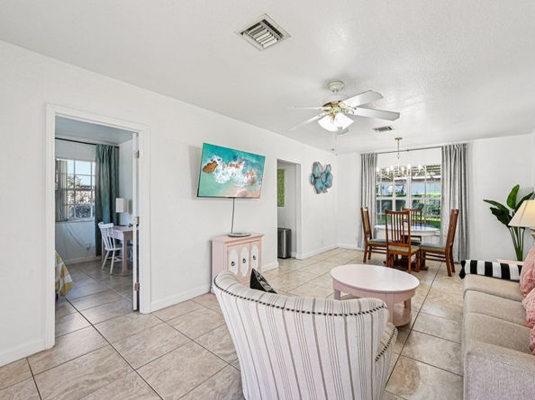 423 Kern Street, West Palm Beach FL 33405