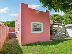 423 Kern Street, West Palm Beach FL 33405