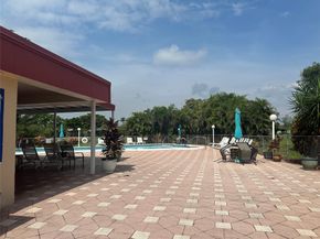 1015 Country Club Dr 307, Margate FL 33063