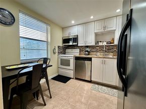 1015 Country Club Dr 307, Margate FL 33063