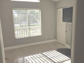922 Coral Club Dr 922, Coral Springs FL 33071