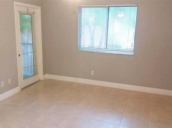 922 Coral Club Dr 922, Coral Springs FL 33071