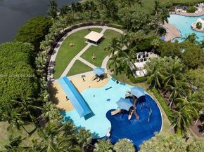 9770 Scribner Lane, Wellington FL 33414