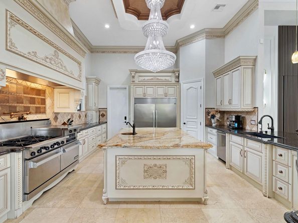 16800 Berkshire Ct, Southwest Ranches FL 33331