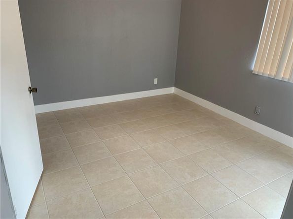 755 N 92nd Ave, Plantation FL 33324
