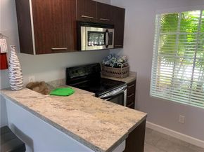 755 N 92nd Ave, Plantation FL 33324