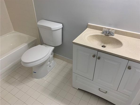 755 N 92nd Ave, Plantation FL 33324
