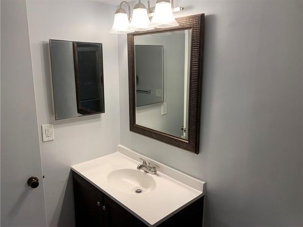 755 N 92nd Ave, Plantation FL 33324