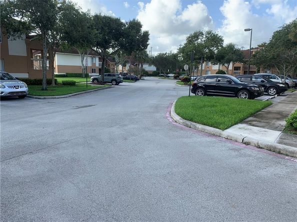 755 N 92nd Ave, Plantation FL 33324