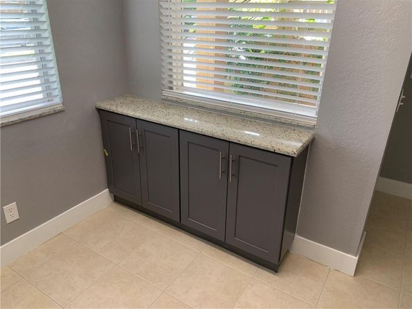755 N 92nd Ave, Plantation FL 33324