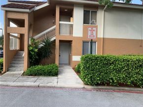 755 N 92nd Ave, Plantation FL 33324