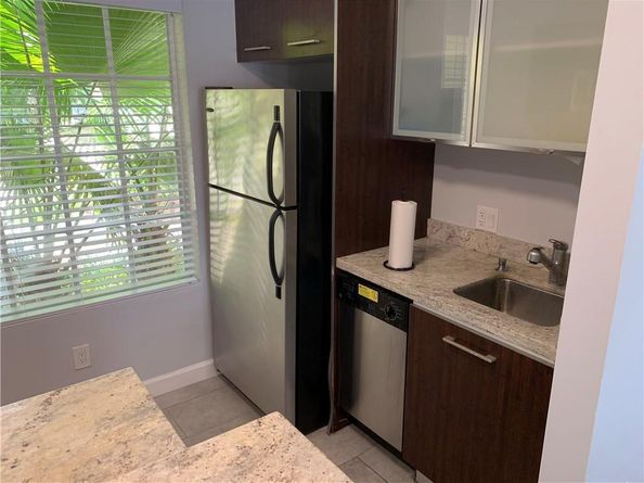 755 N 92nd Ave, Plantation FL 33324