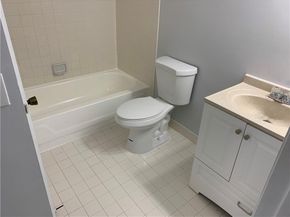 755 N 92nd Ave, Plantation FL 33324