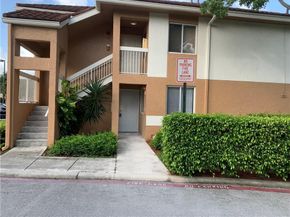 755 N 92nd Ave, Plantation FL 33324