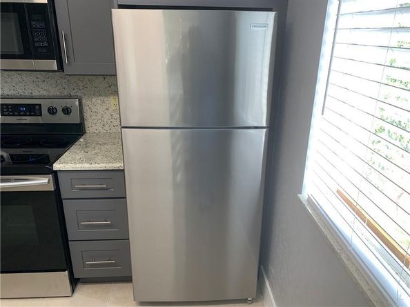 755 N 92nd Ave, Plantation FL 33324