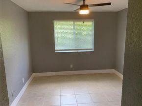 755 N 92nd Ave, Plantation FL 33324