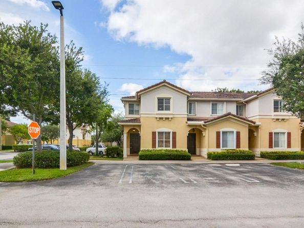 8822 W Flagler St 139, Miami FL 33174