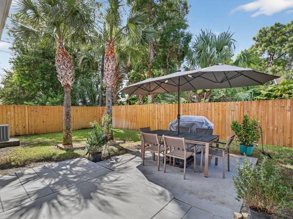 4087 NW 5th Ave, Fort Lauderdale FL 33309
