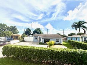 520 NW 13th Avenue, Boynton Beach FL 33435