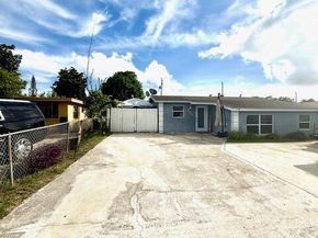 520 NW 13th Avenue, Boynton Beach FL 33435