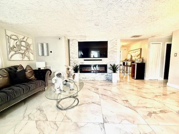 520 NW 13th Avenue, Boynton Beach FL 33435