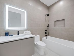 8795 Valencia Ct, Parkland FL 33067