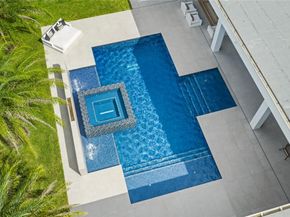 8795 Valencia Ct, Parkland FL 33067