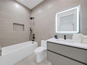 8795 Valencia Ct, Parkland FL 33067