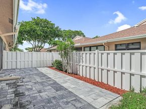 8216 Sweetbriar Way, Boca Raton FL 33496