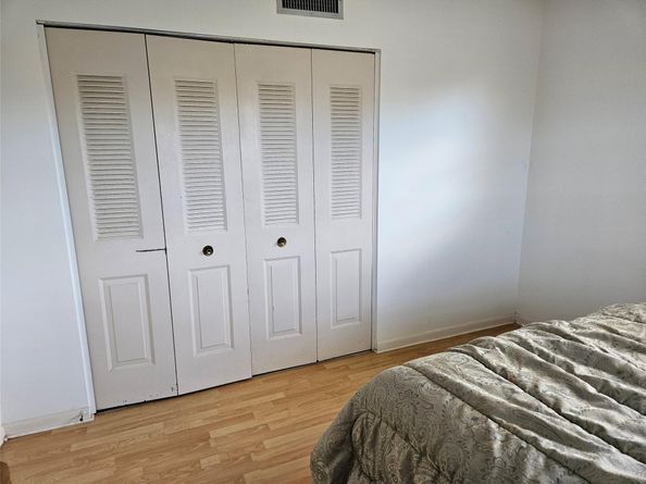 200 Ashbury Rd 301, Hollywood FL 33024