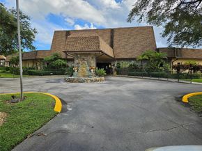 200 Ashbury Rd 301, Hollywood FL 33024