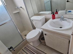 200 Ashbury Rd 301, Hollywood FL 33024