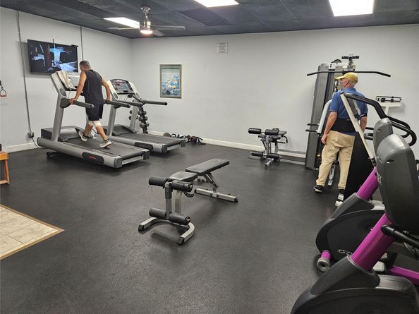 200 Ashbury Rd 301, Hollywood FL 33024