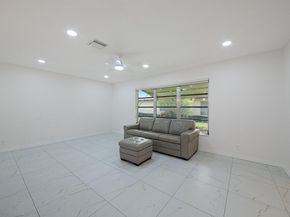 5220 Nesting Way D, Delray Beach FL 33484