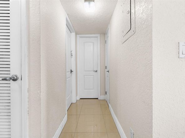 3361 NW 85th Ave 109, Coral Springs FL 33065