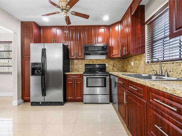 3361 NW 85th Ave 109, Coral Springs FL 33065
