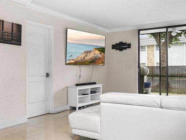 3361 NW 85th Ave 109, Coral Springs FL 33065