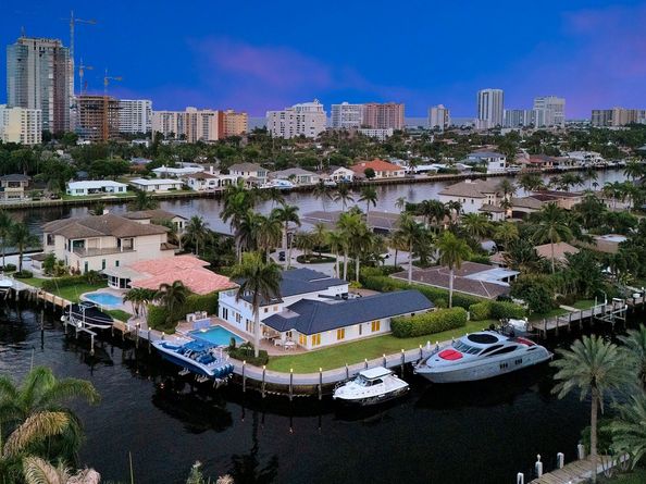2593 SE 9 Street, Pompano Beach FL 33062