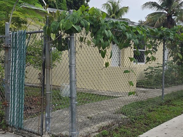 7807 NW 3rd Ave, Miami FL 33150